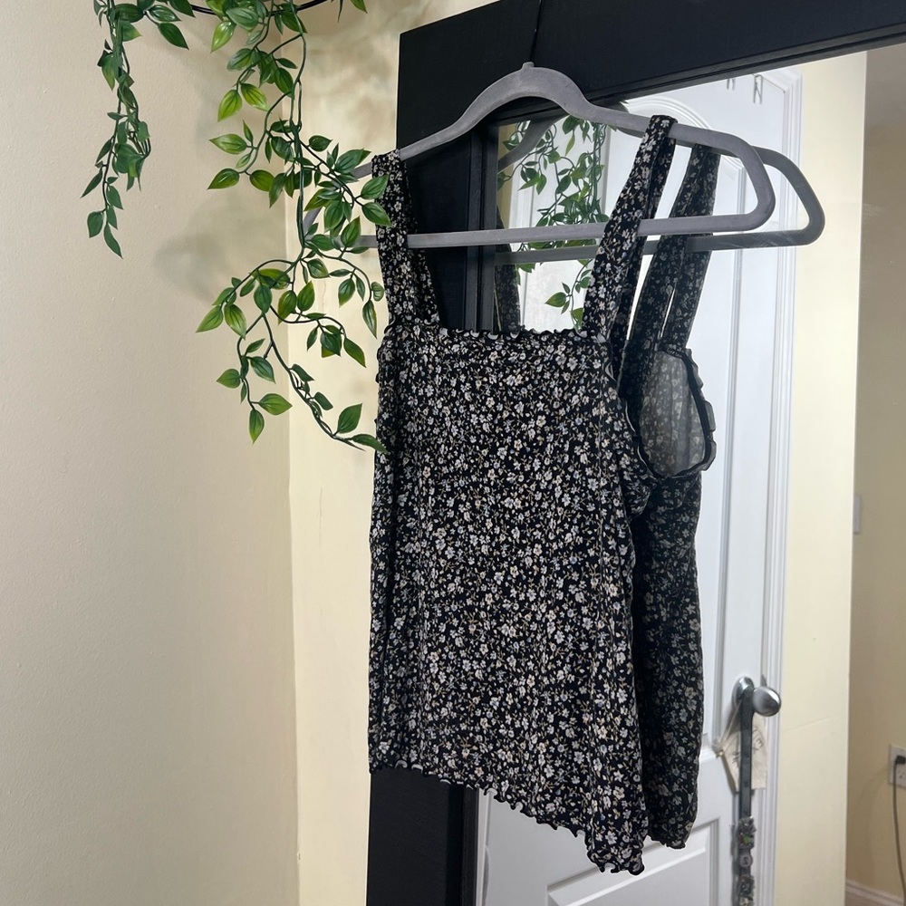 American Eagle Floral Ruffle Tank Top